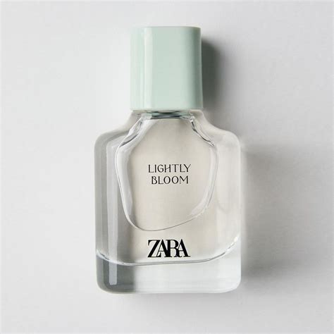 ZARA LIGHTLY BLOOM EDP 30 ML (1.0 FL. OZ). Eau de。